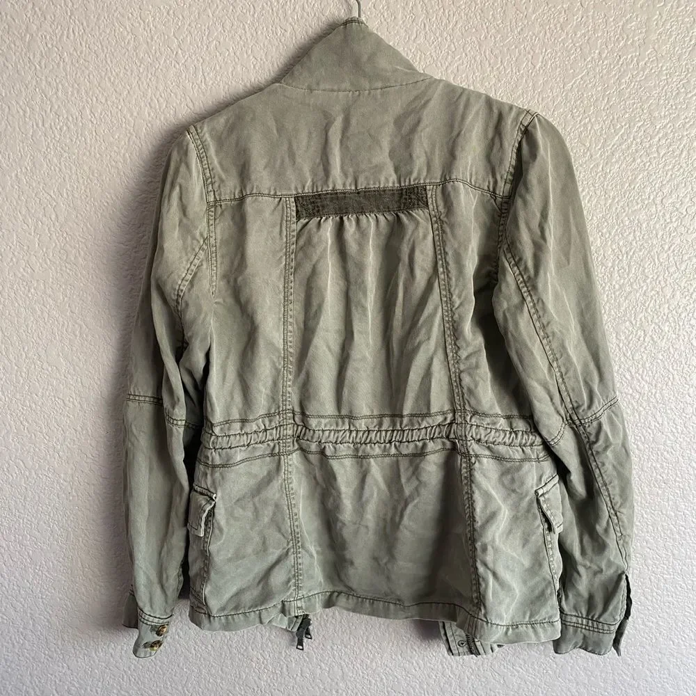 Lightweight Military Style Utility Jacket Light Olive 100% Lyocell | Size Small